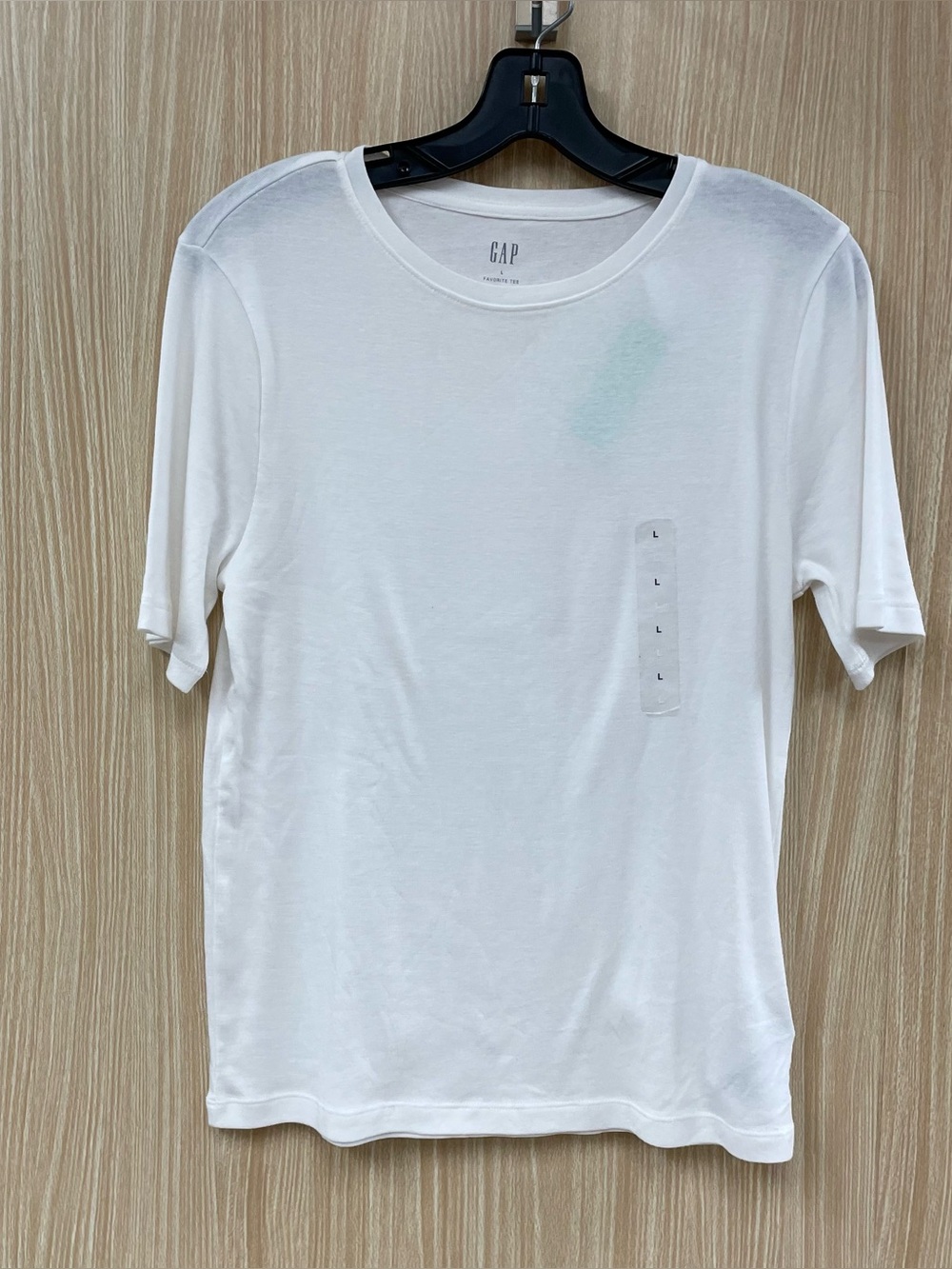 NWT Gap White Top Size L